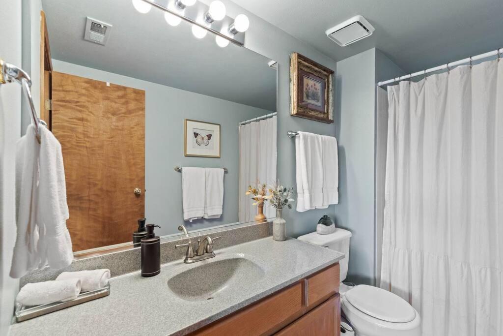 Villa Hot Tub! Sleeps 8-11Upscale Area Spokane Esterno foto